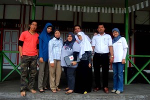 Foto Bersama Depan Markas PMI Kabupaten Kapuas