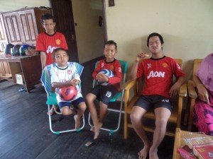 anak anak di asrama SLB