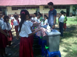 IMG00448-20130522-1012