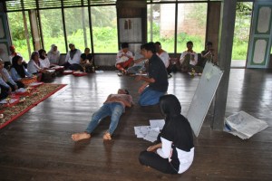 Praktek PP dengan relawan Desa