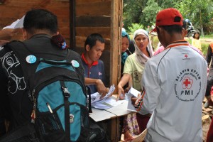 Pendistribusian keramik filter di Pulau Kupang