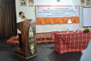 Bapak Rapiudin Hamarun selaku Kepala Markas PMI Pusat