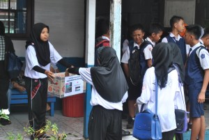 Galang Dana di SMPN -1 Kapuas 