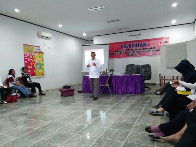 Pemberian Materi Oleh Bapak Arliyanto